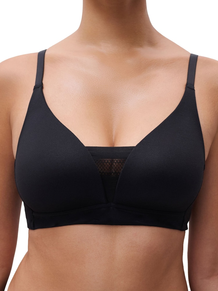 Chantelle Easy Bliss Smooth Non Wired T-Shirt Black Bra - Imagen 4 de 4 Chantelle Easy Bliss Smooth Non Wired T-Shirt Black Bra - Imagen 4 de 4