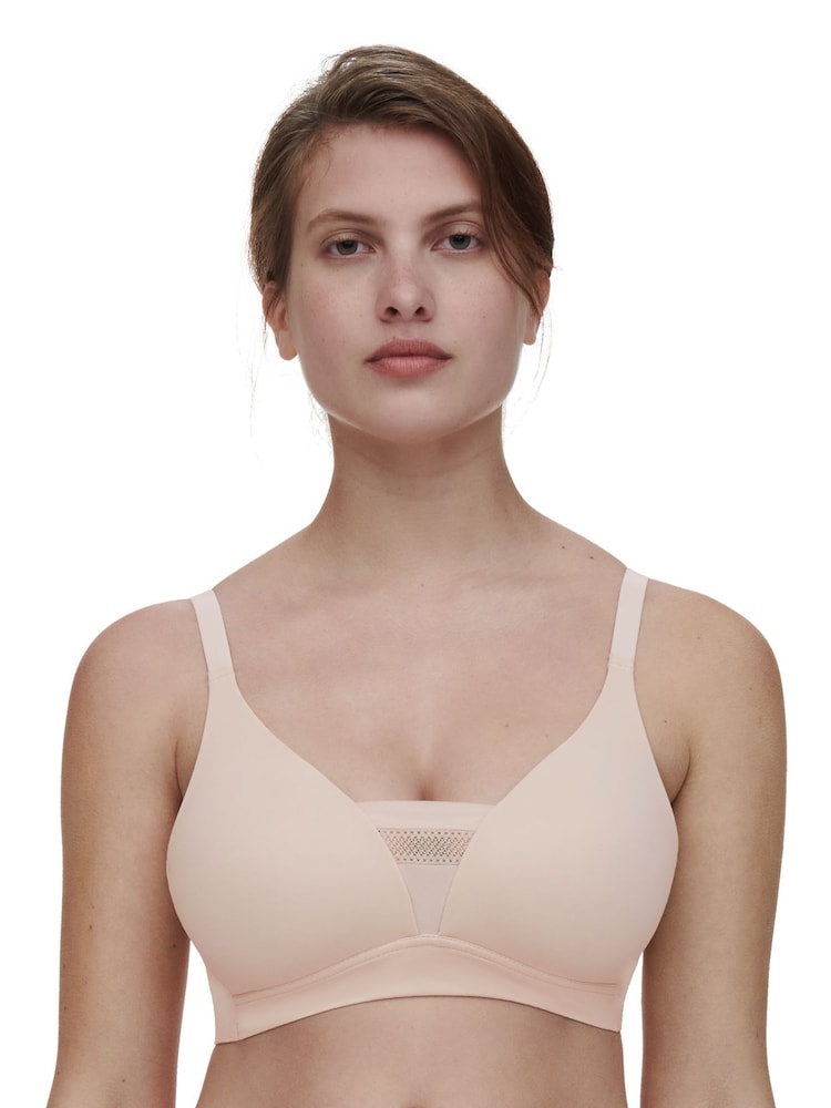 Chantelle Easy Bliss Smooth Non Wired T-Shirt Black Bra - Image 2 of 4