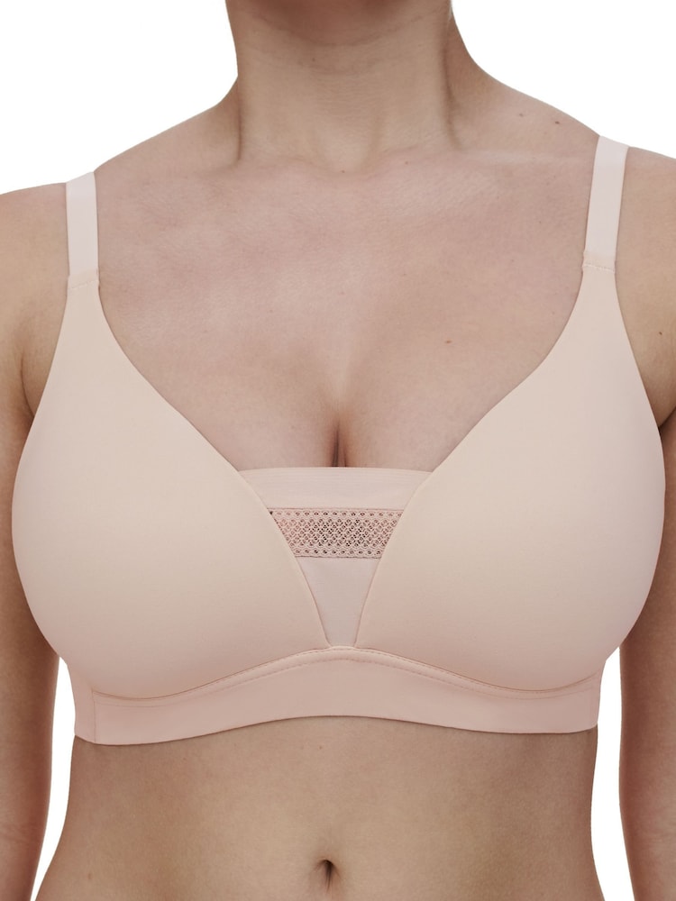 Chantelle Easy Bliss Smooth Non Wired T-Shirt Black Bra - Image 4 of 4