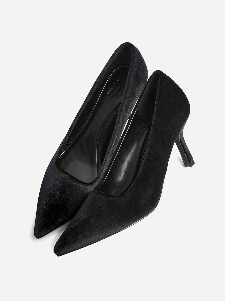 Negro - Tacones de aguja cerrados Kat de Linzi - Imagen 5 de 5 Negro - Tacones de aguja cerrados Kat de Linzi - Imagen 5 de 5