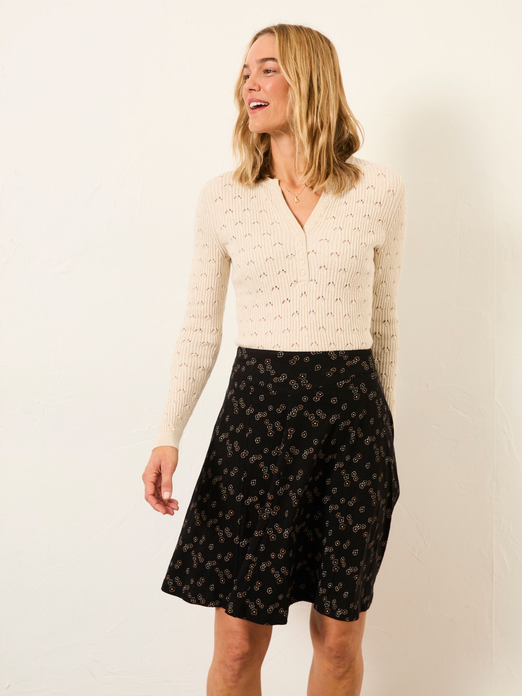 FatFace Selena Black Oriental Tonal Jersey Skirt FatFace Selena Black Oriental Tonal Jersey Skirt