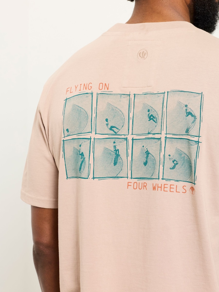 FatFace Fyra Hjul Graphic T-shirt - Bild 2 av 6