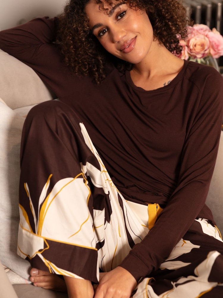 Cyberjammies Brown Slouch Jersey Top and Printed Bottoms Pyjamas Set - Image 4 of 4