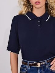 כחול כהה - חולצה צמודה עם צווארון ומרקם ריב - תמונה 3 מתוך 8