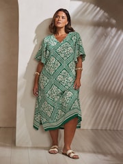 Live Unlimited Green Curve Bandana Print T-Shirt Midi Dress - Image 1 of 4