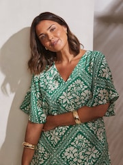 Live Unlimited Green Curve Bandana Print T-Shirt Midi Dress - Image 4 of 4