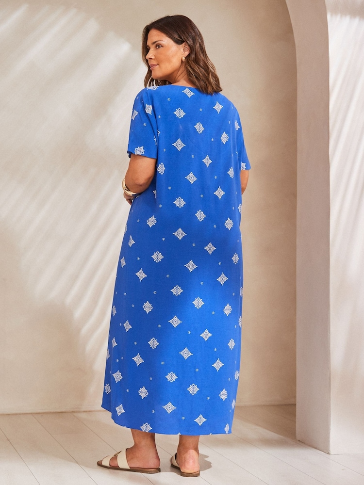 Live Unlimited Blue Placement Print V-Neck Maxi Dress - Image 4 of 4