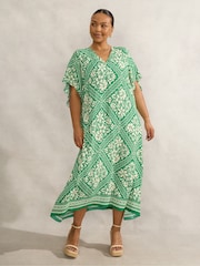 Live Unlimited Green Petite Curve Bandana Print T-Shirt Midi Dress - Image 4 of 4