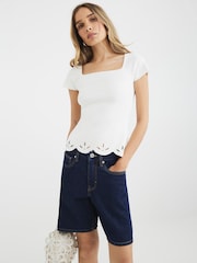 River Island White Scallop Hem Embroidered T-Shirt - Image 4 of 4