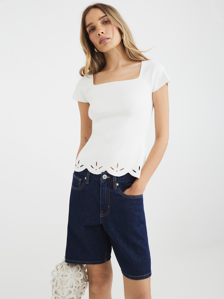 River Island White Scallop Hem Embroidered T-Shirt - Image 4 of 4