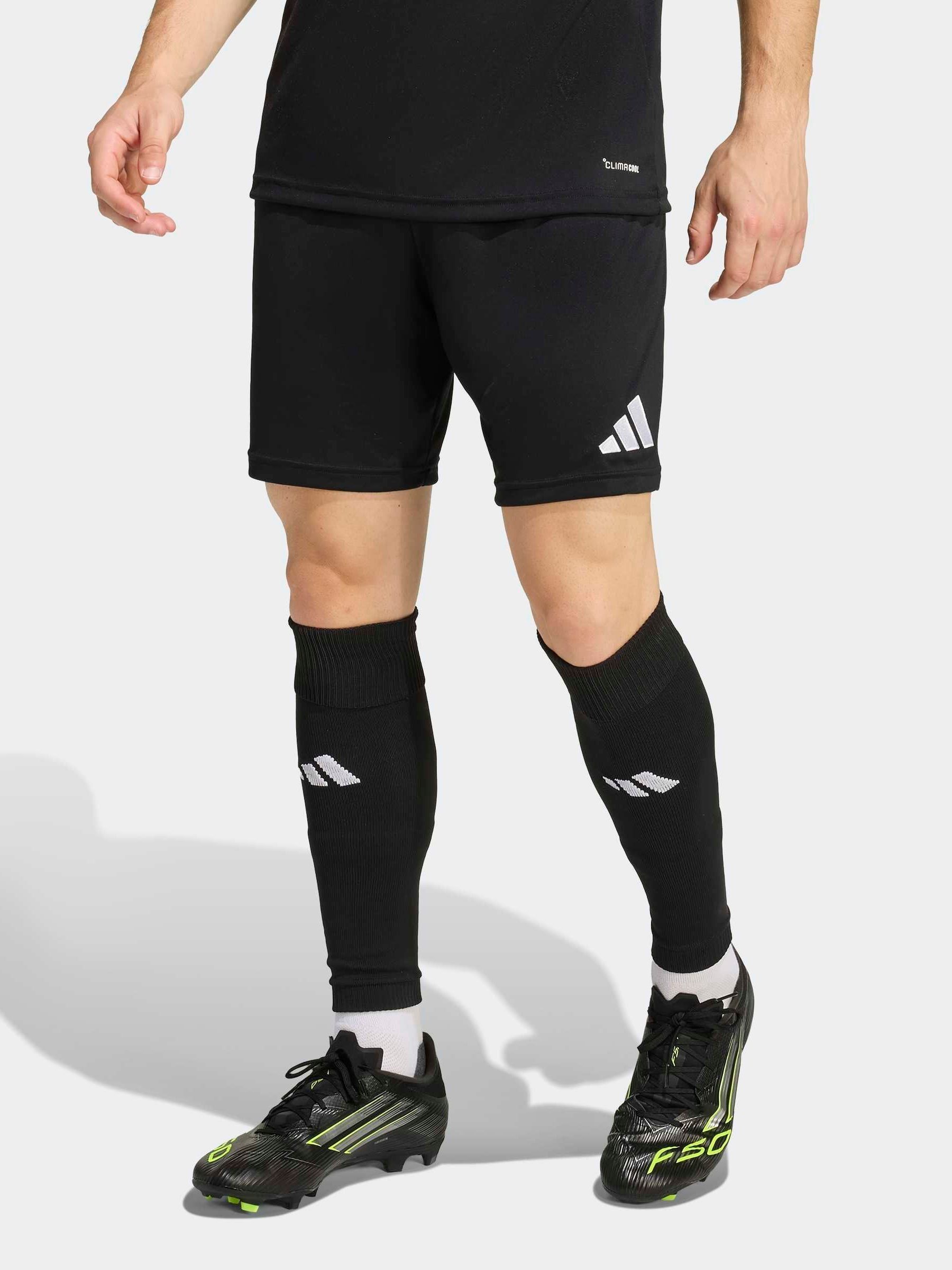 Next：日本 ブラック - adidas Entrada 26 ショートパンツ from Next Japan
