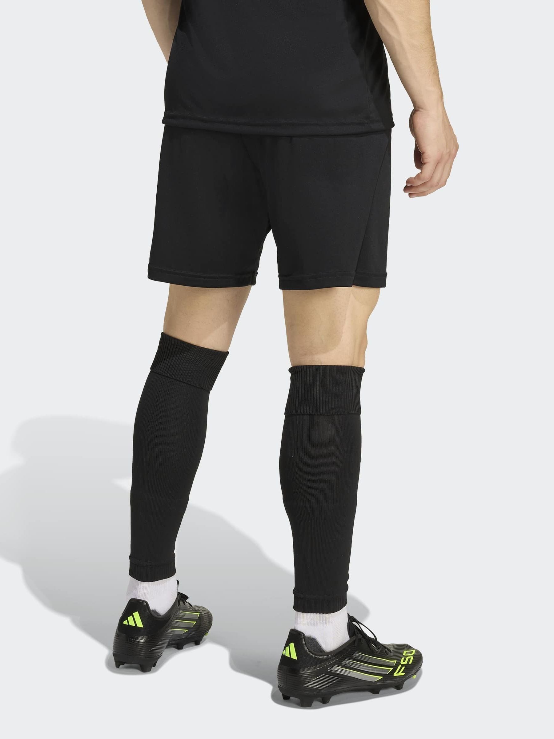 Next：日本 ブラック - adidas Entrada 26 ショートパンツ from Next Japan