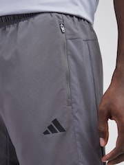 灰色 - adidas Workout Essentials Base Woven Shorts - 圖片 3，共 4
