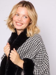 South Beach Monochrome Leopard Faux Fur Trim Shawl - Image 4 of 5