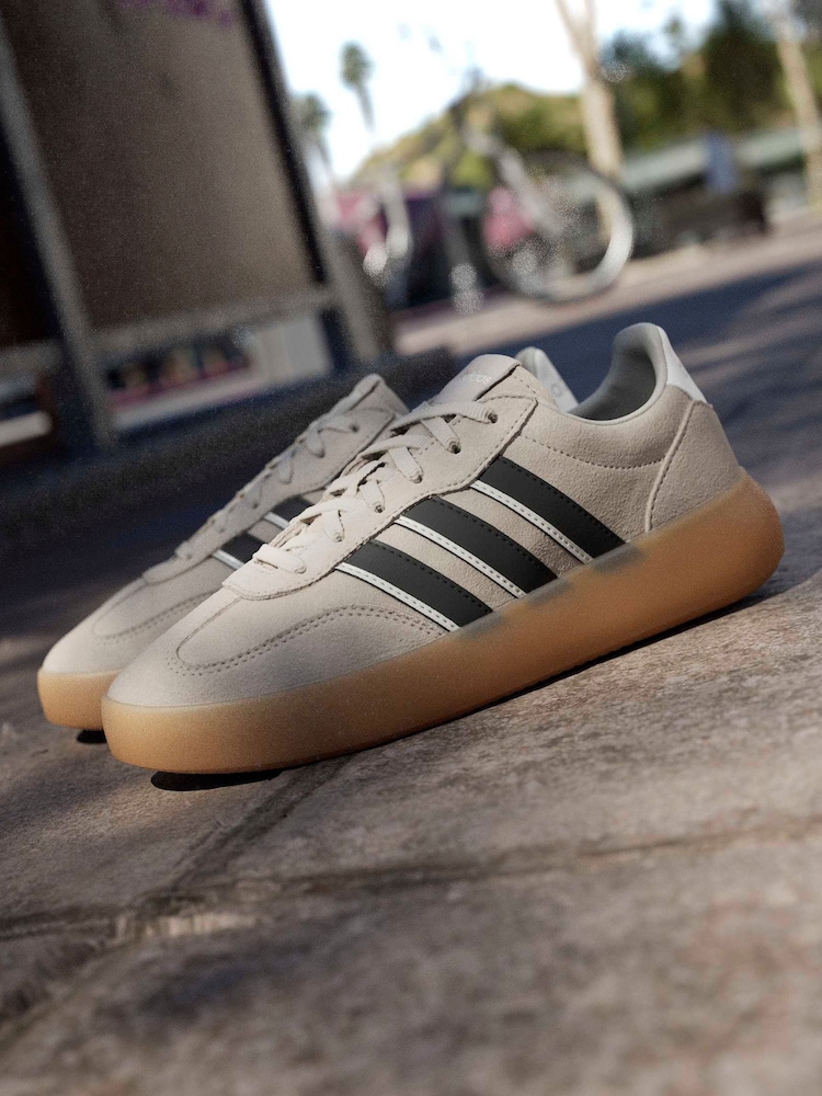 adidas gazelle silver green womens adidas Barreda Decode Men's Sportswear Shoes, Size: 8, Court Green Vanilla