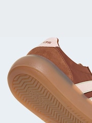 חום - adidas נעלי ספורט, דגם Barreda Decode - תמונה 16 מתוך 17