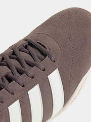 חום/לבן - adidas נעלי ספורט נמוכות, דגם Grand Court - תמונה 13 מתוך 16