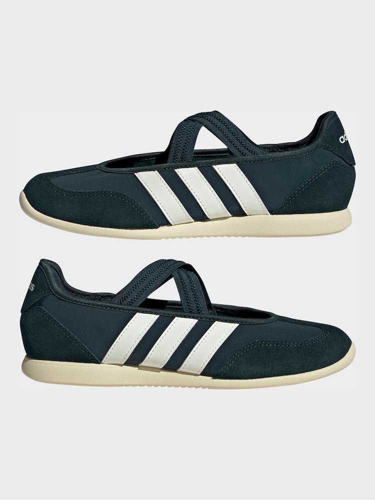 adidas gazelle silver green womens Adidas x Molly Mae Women's Superstar II 'Latte' Cream White / Earth Strata  / Cream White Low Top Sneakers