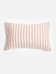 Oliver Bonas Set of 2 Pink Pink Stripe Muslin Pillowcases - Image 3 of 5