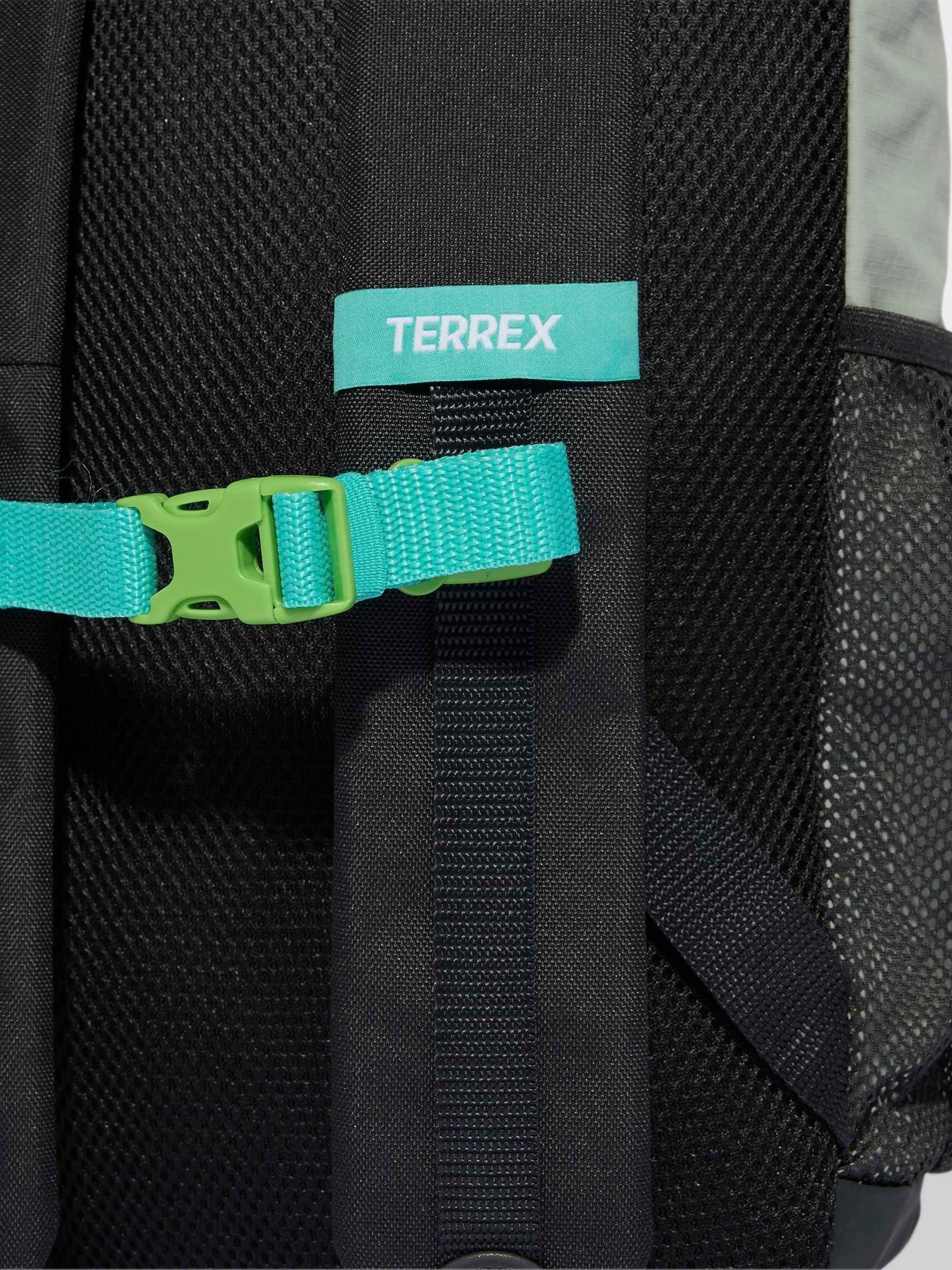 Cumpără adidas Youth Minecraft Backpack from Next Romania