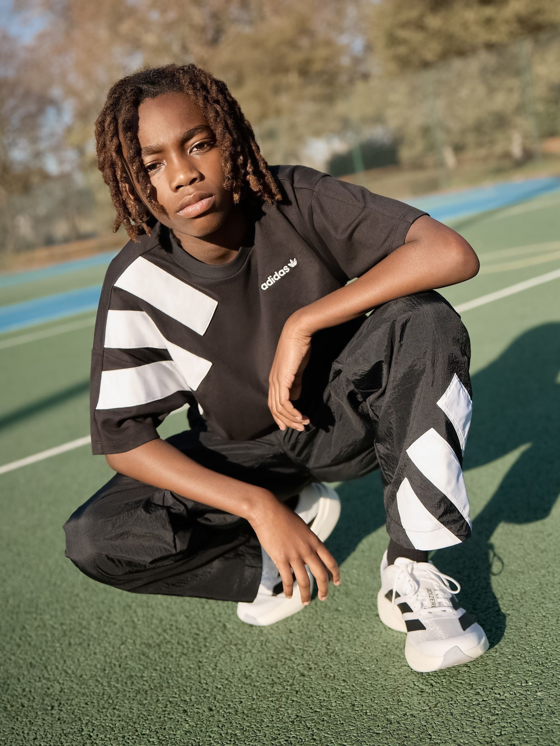Comprar Camiseta oversized Adidas Original com logo em bloco from