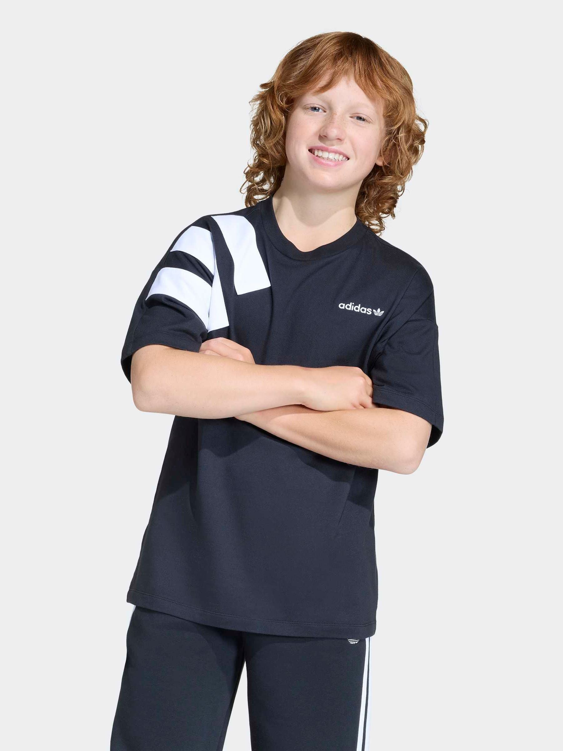 Comprar Camiseta oversized Adidas Original com logo em bloco from