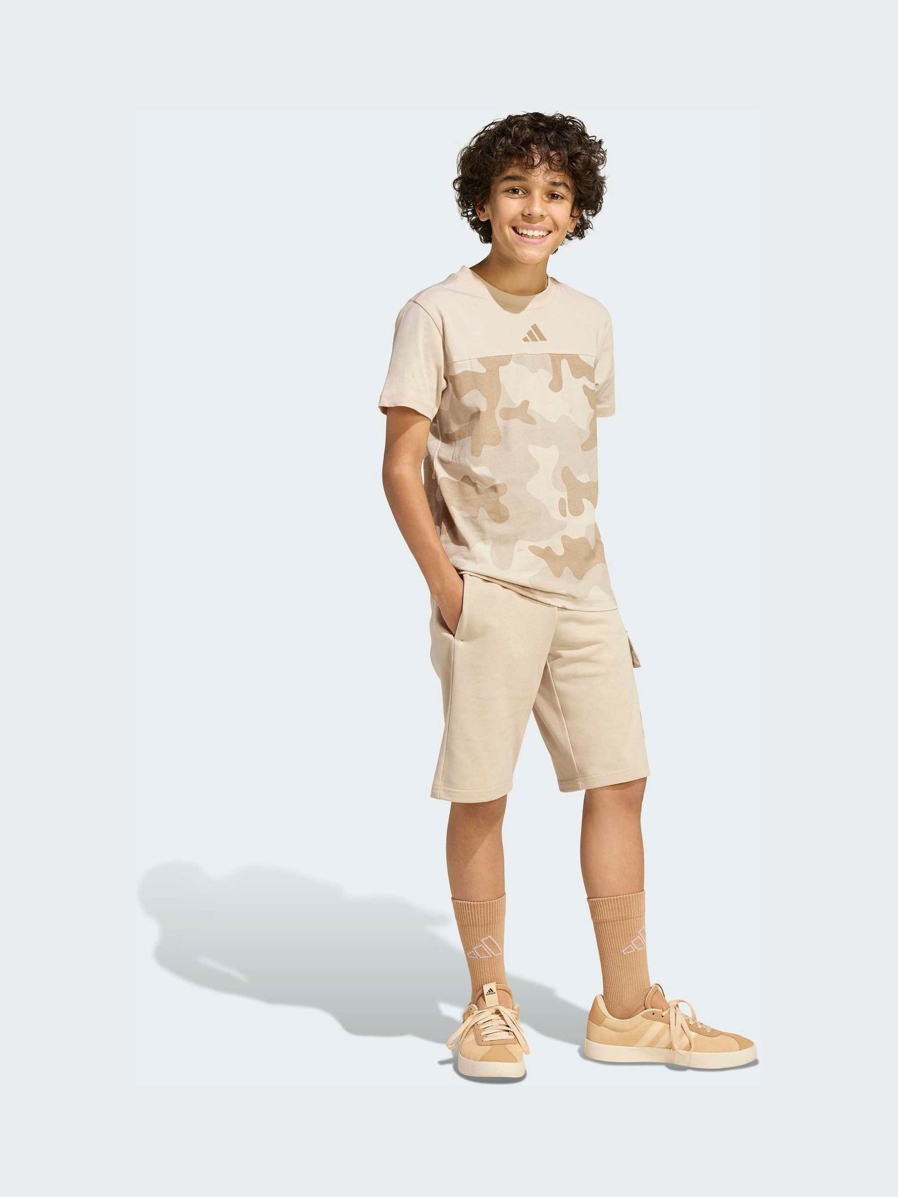 Next：日本 ベージュ - adidas 迷彩 ポケット付き ショートパンツ from