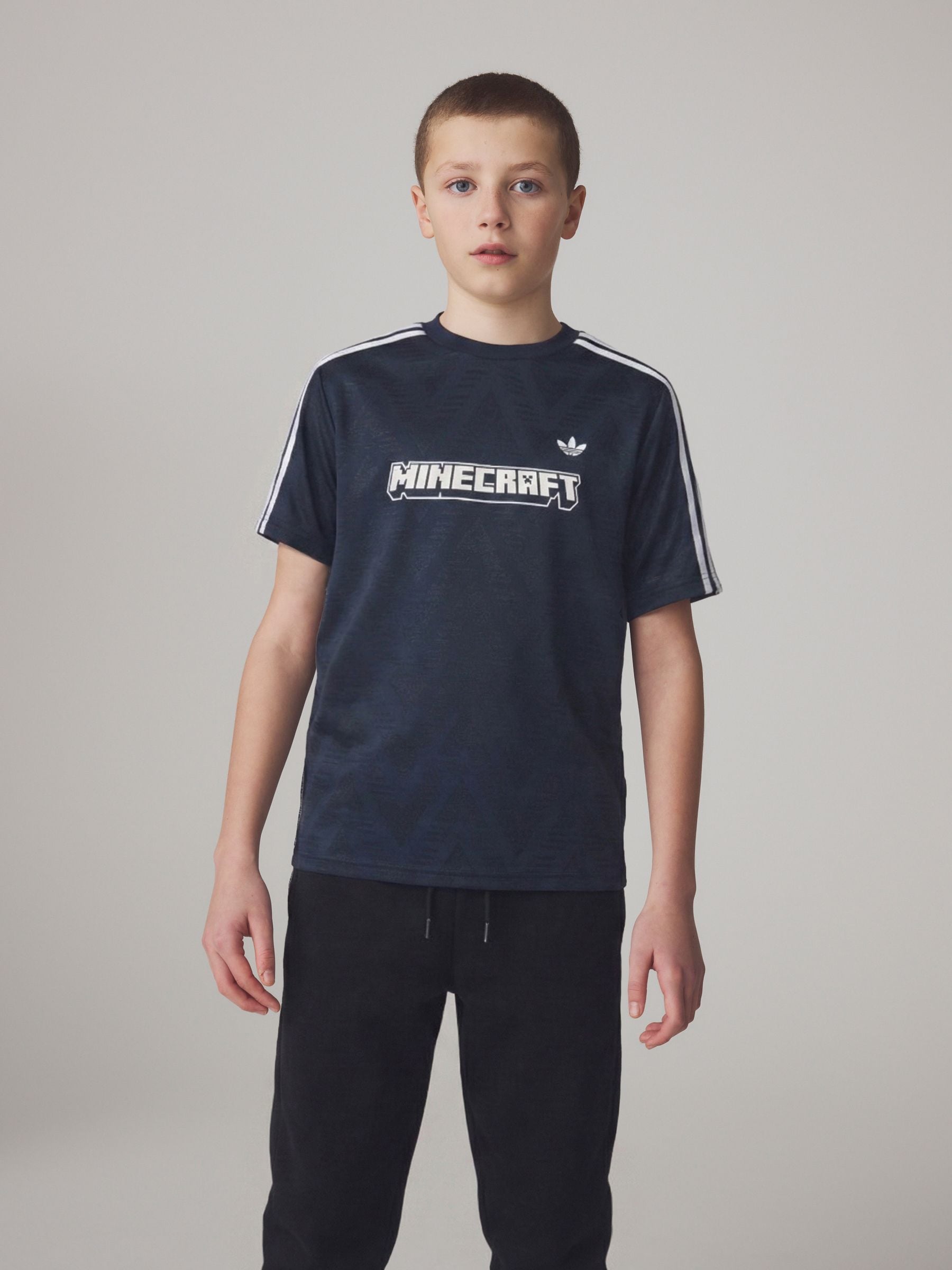 Next：日本 ブラック - adidas Originals Minecraft ジャカード T