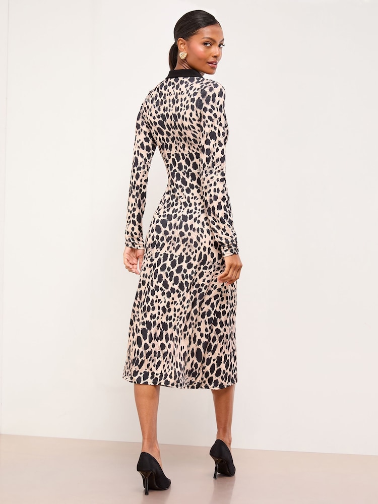 Lipsy Monochrome Petite Animal Print Wrap Collared Jersey Midi Shirt Dress - Image 4 of 4