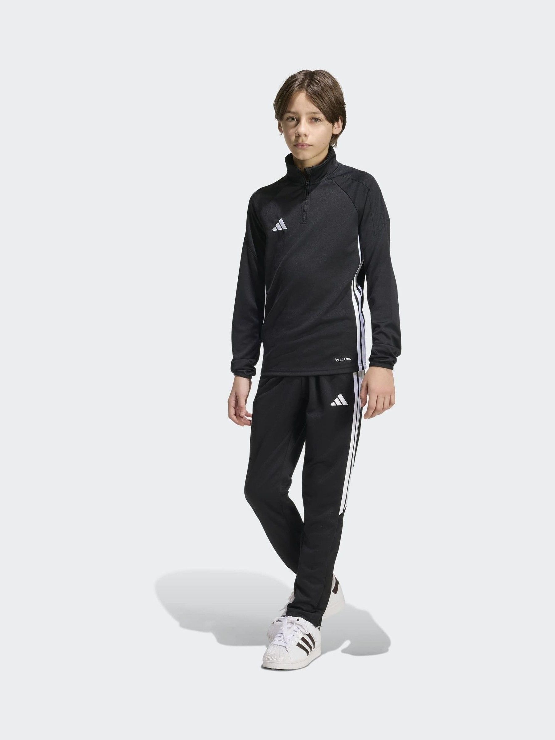 Comprar Preto - Camiseta de treino adidas Tiro Essentials com