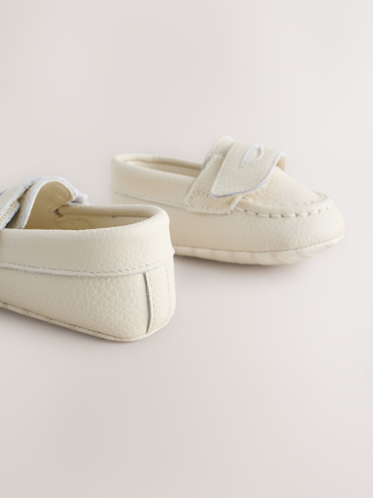 White Baby Loafer Shoes (0-2mths) - Image 5 of 5 White Baby Loafer Shoes (0-2mths) - Image 5 of 5