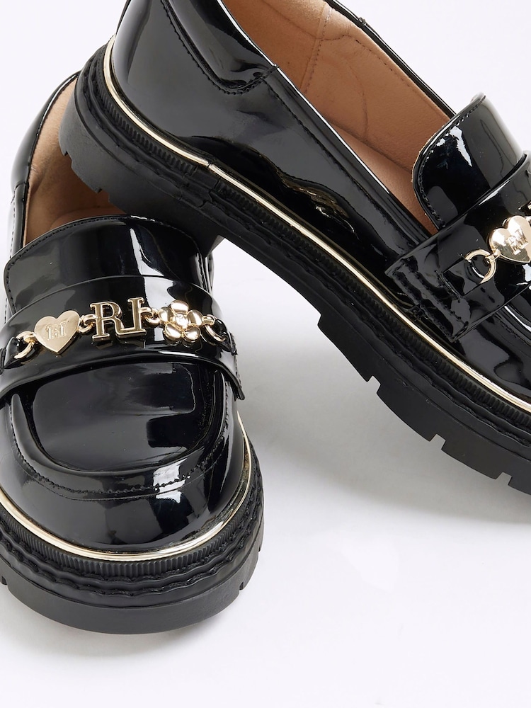 River Island Black Girls Patent Flower Chain Loafers - Image 4 of 4
