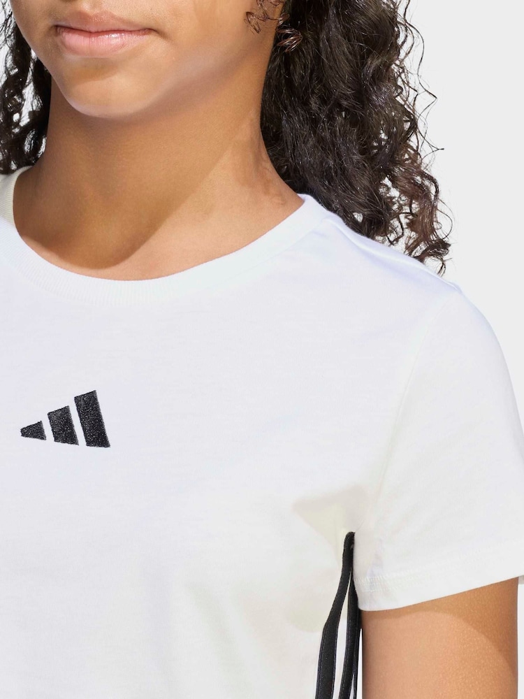 adidas 3-Stripes Essentials Baby T-Shirt - صورة 2 من 6 adidas 3-Stripes Essentials Baby T-Shirt - صورة 2 من 6