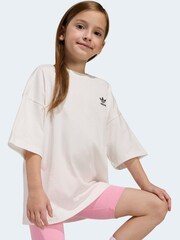 adidas Originals Pink Oversized T-Shirt and Cycling Shorts Little Kids Set - Image 4 of 10