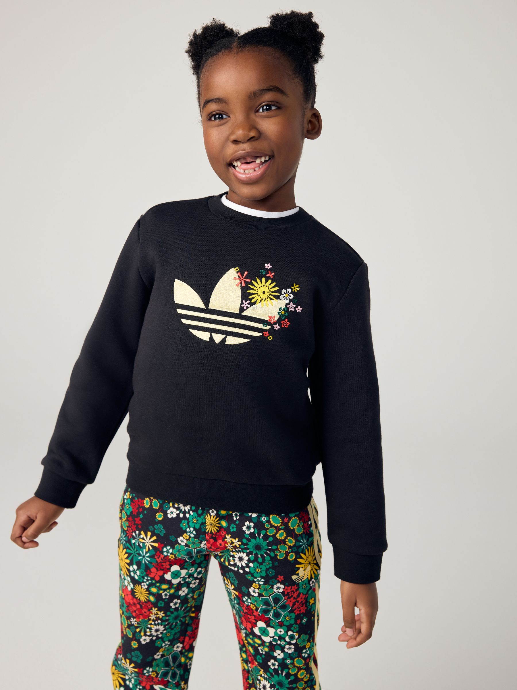 美品 adidas originals 花柄SWEAT SHIRT Adidas X Marimekko Trefoil Oversize Sweatshirt Poppy Flowers Black
