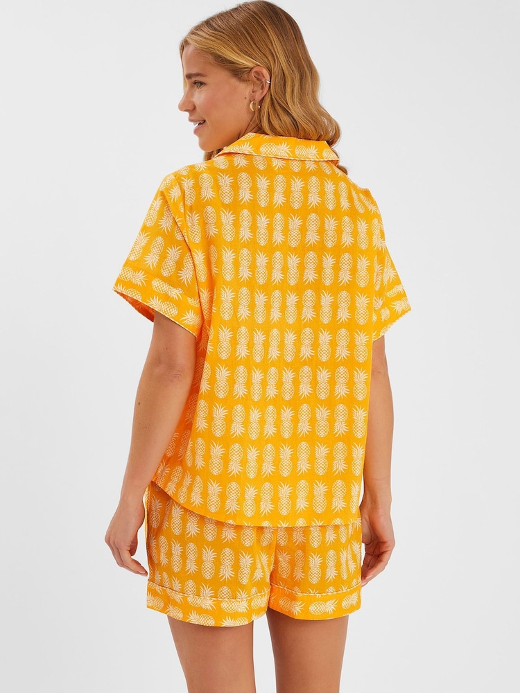 Accessorize Pineapple Print Short Pyjamas Set - صورة 2 من 4