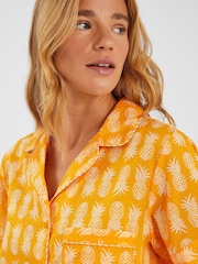Accessorize Pineapple Print Short Pyjamas Set - صورة 3 من 4