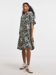 Simply Be Animal Onion Mesh Drop Waist Smock Dress - Image 1 of 4