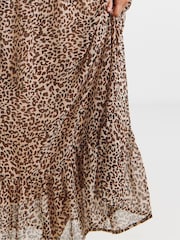 Simply Be Animal Short Sleeve Tiered Georgette Maxi Dress - Image 3 of 4