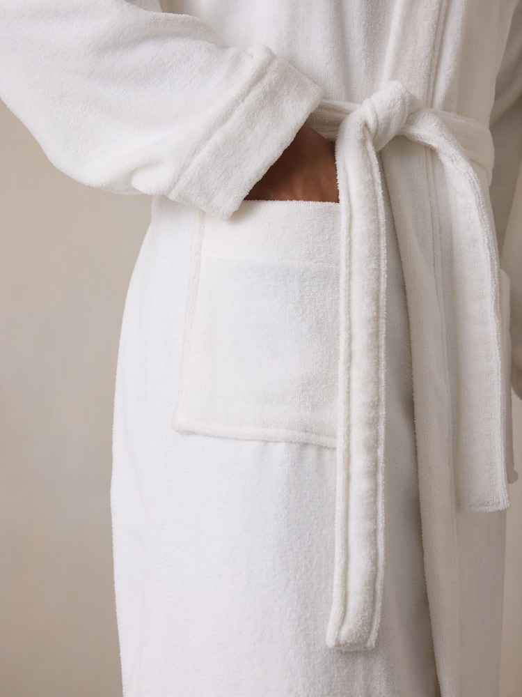 white christmas dresses Abyss Comfy Giza Egyptian Cotton Bath Robes in Canada – The Mattress &  Sleep Company