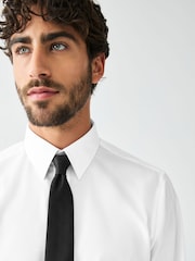 White /Black Slim Fit Occasion Shirt And Tie Set - Image 4 of 9