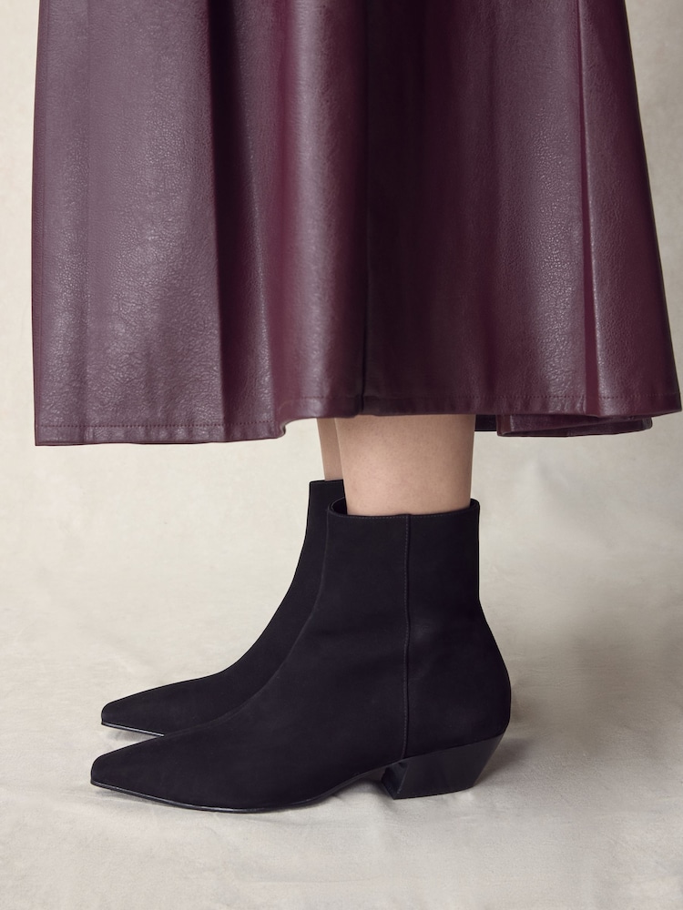 Black Nubuck Leather N. Premium Chisel Toe Flat Ankle Boots - Image 2 of 4