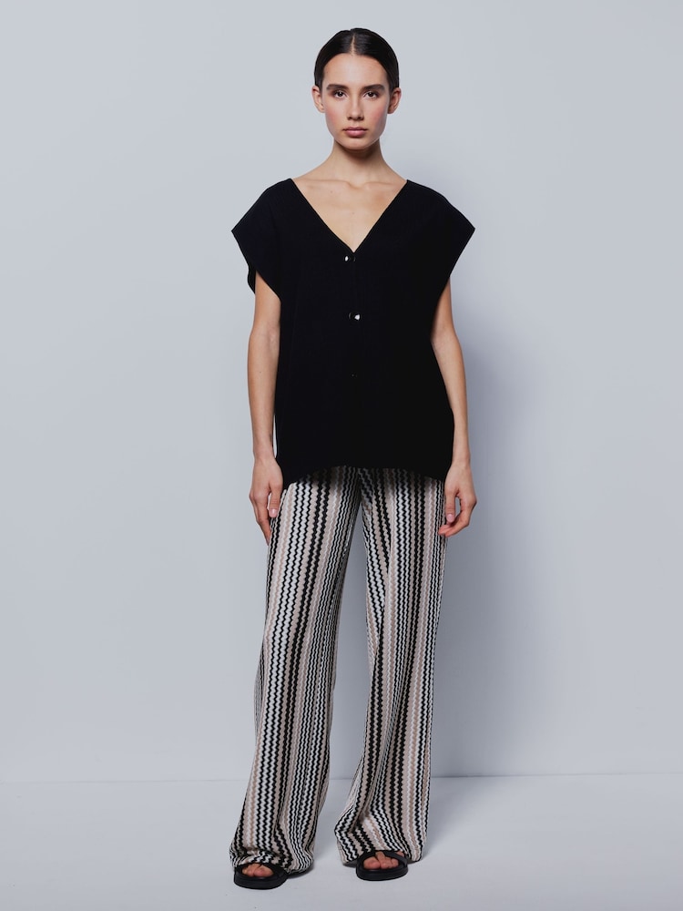 Smith & Soul Black Knitted Waistcoat - Image 2 of 6