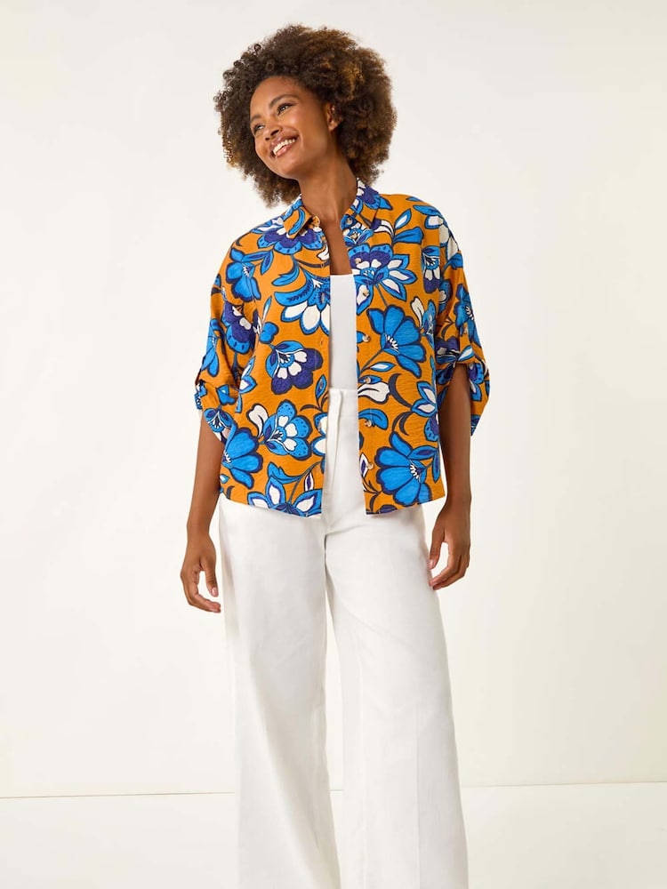Blusa com botões e estampa floral romana - Imagem 2 de 5