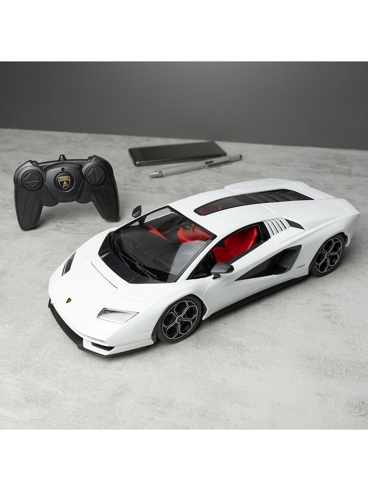 MenKind White Remote Control Lamborghini Countach Gift Set LPI 8004 - Image 1 of 3