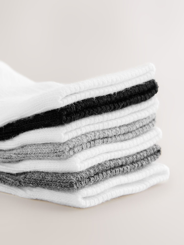 Black/White Baby Socks 7 Pack (0mths-2yrs) - Image 3 of 3