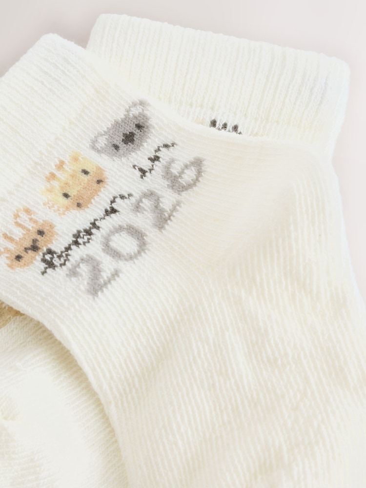 White Born In 2026 Baby Socks 1 Pack (0-12mths) - Image 2 of 3