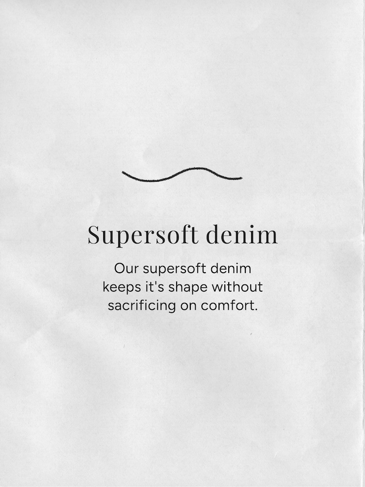 FatFace Marlow Blue Denim Taper Leg Jeans - Image 7 of 7