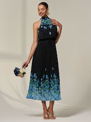Azul - Vestido largo plisado con cuello halter de Jolie Moi - Imagen 4 de 6