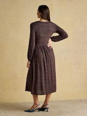 Joules Nia Brown Floral V-neck Long Sleeve Midaxi Dress - Image 2 of 8